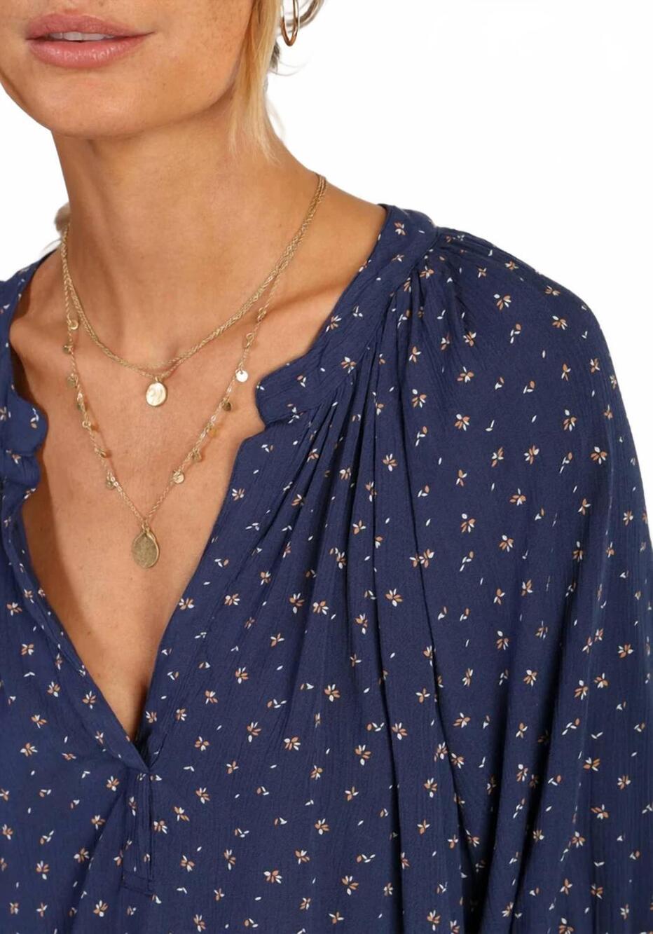 NEW DYLAN emile v-neck top in indigo ditsy floral - Picture 2 of 2